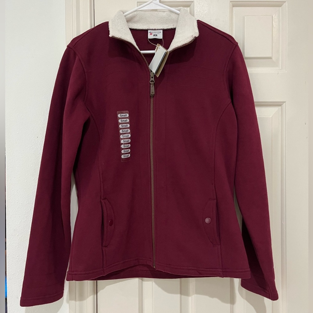 Columbia NWT Burgundy Zip Up Jacket with Button Pockets size small